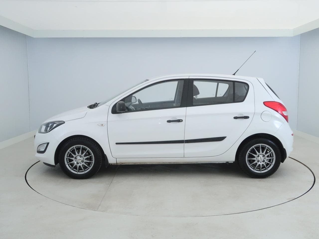 2013 Hyundai I20 - 4