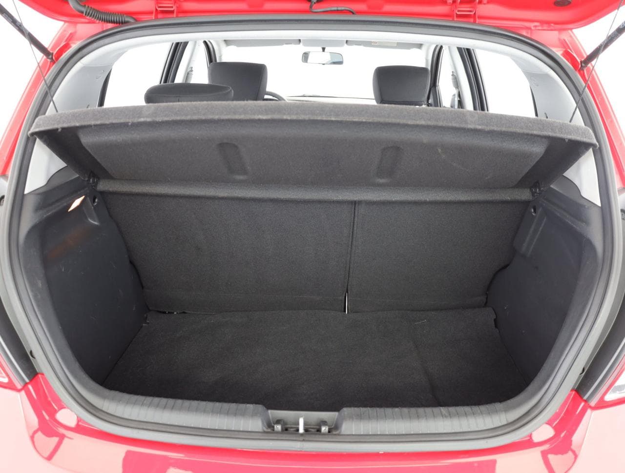 2013 Hyundai I20 - 17