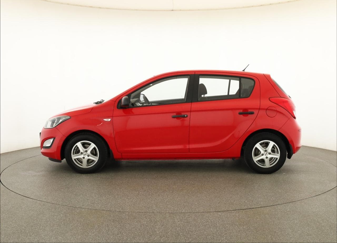 2013 Hyundai I20 - 4