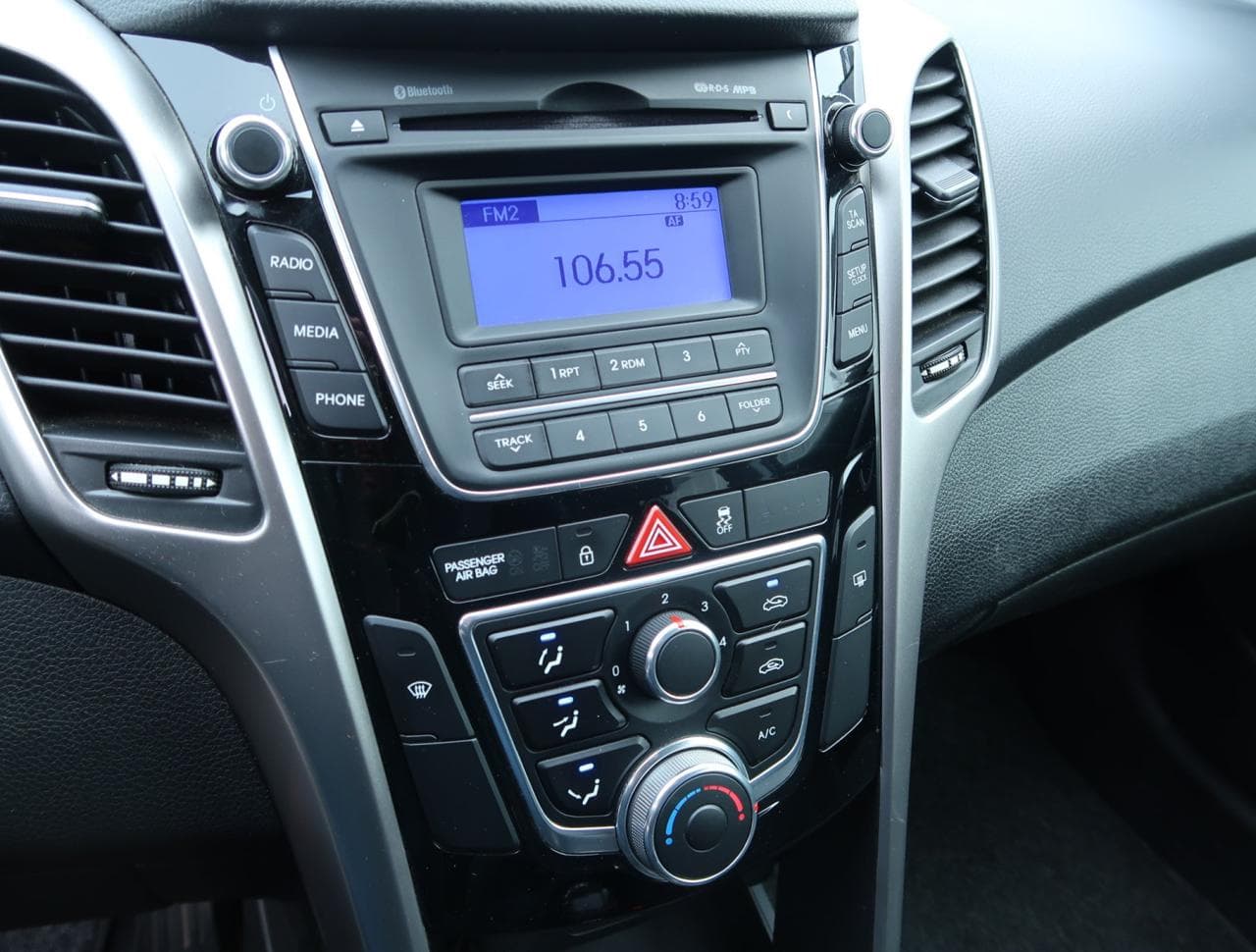 2012 Hyundai I30 - 18