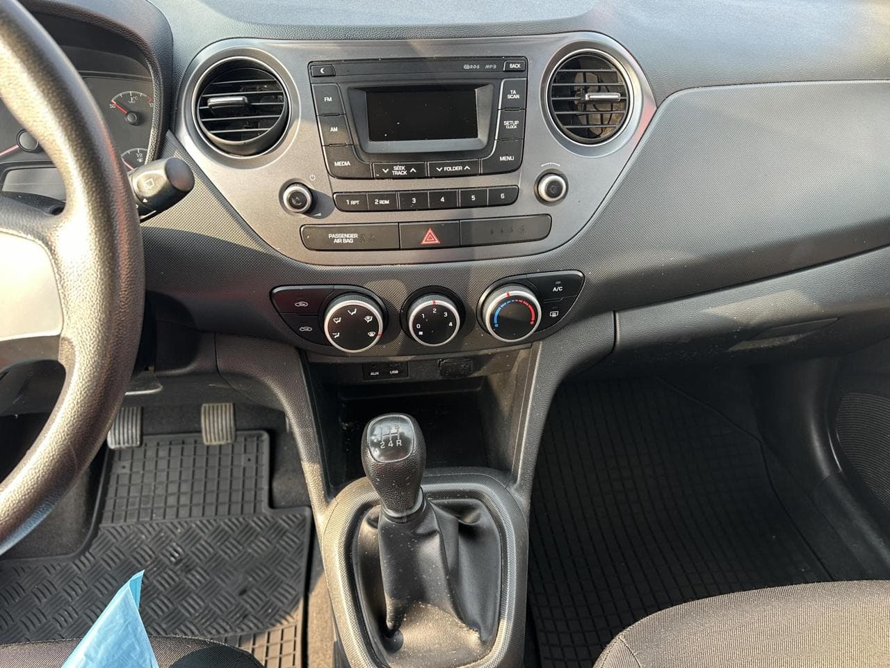 2017 Hyundai I10 - 13