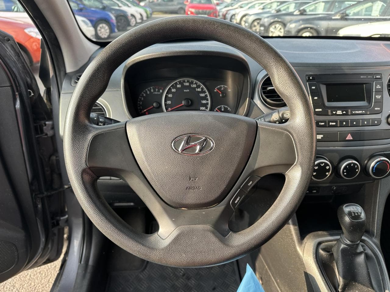 2017 Hyundai I10 - 11