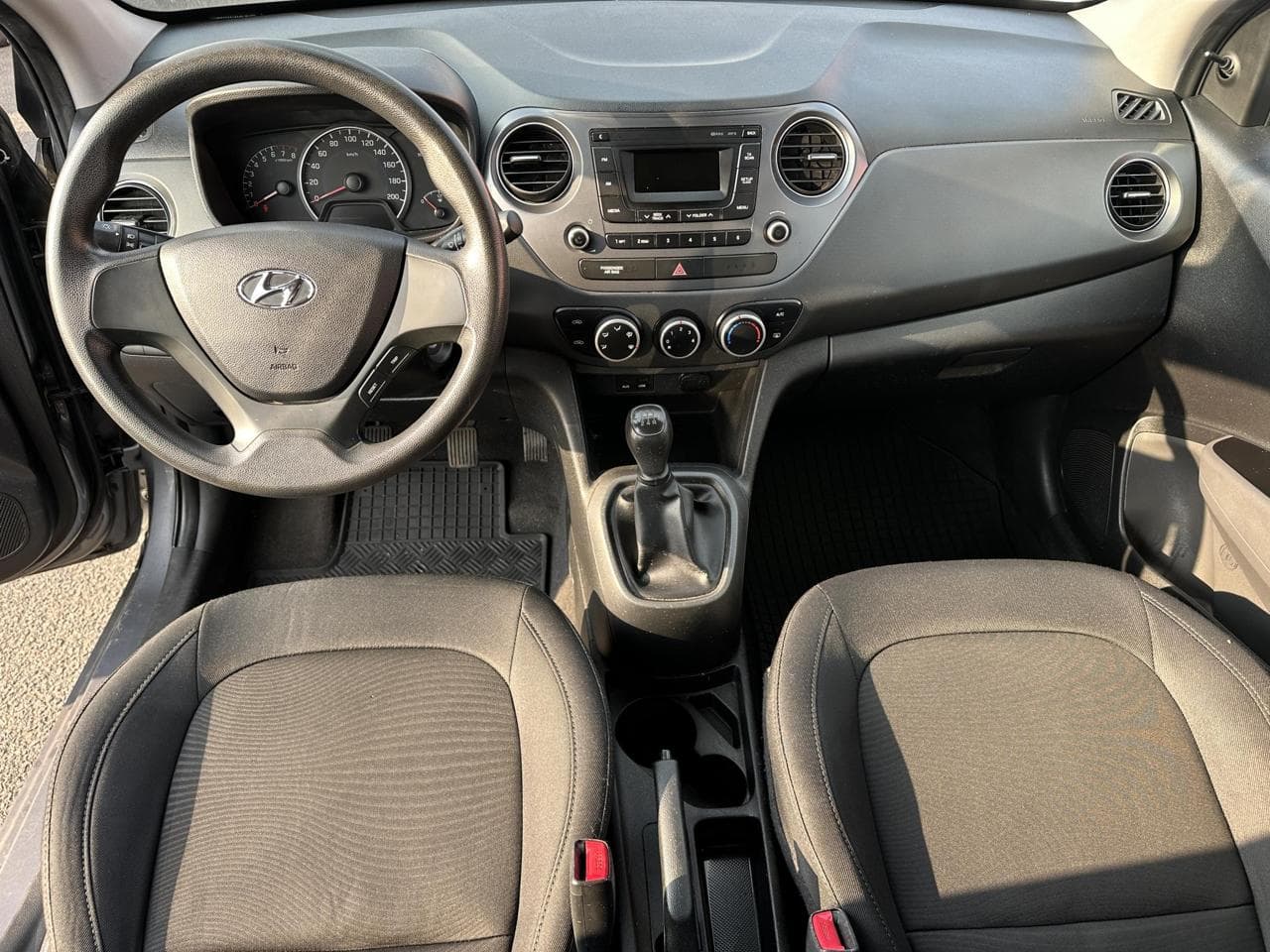 2017 Hyundai I10 - 8