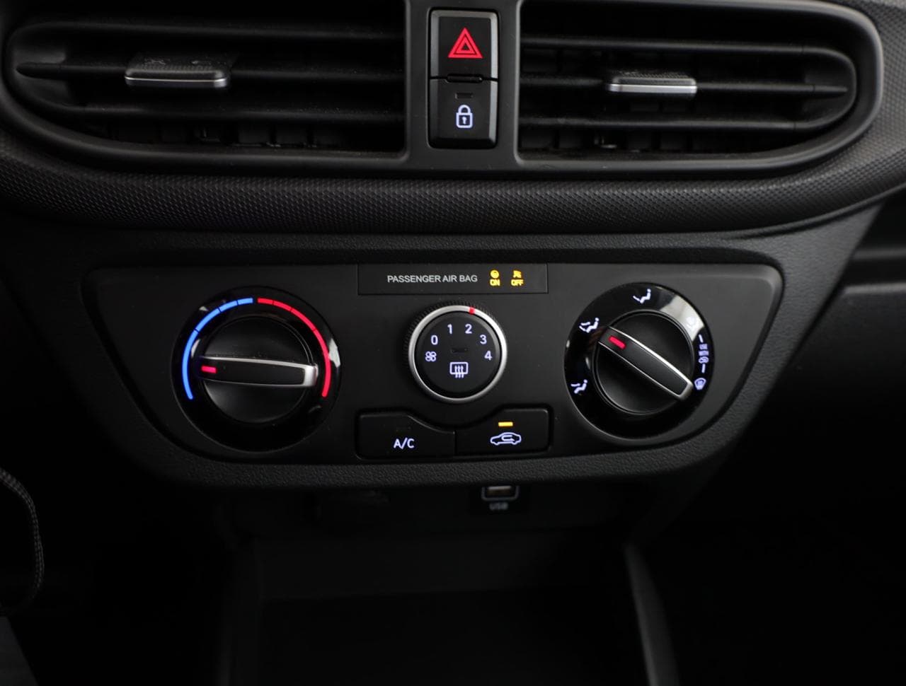 2023 Hyundai i10 - 16