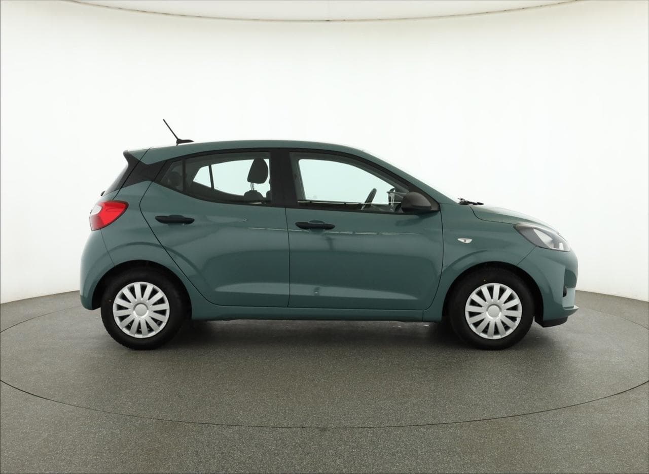 2023 Hyundai i10 - 8