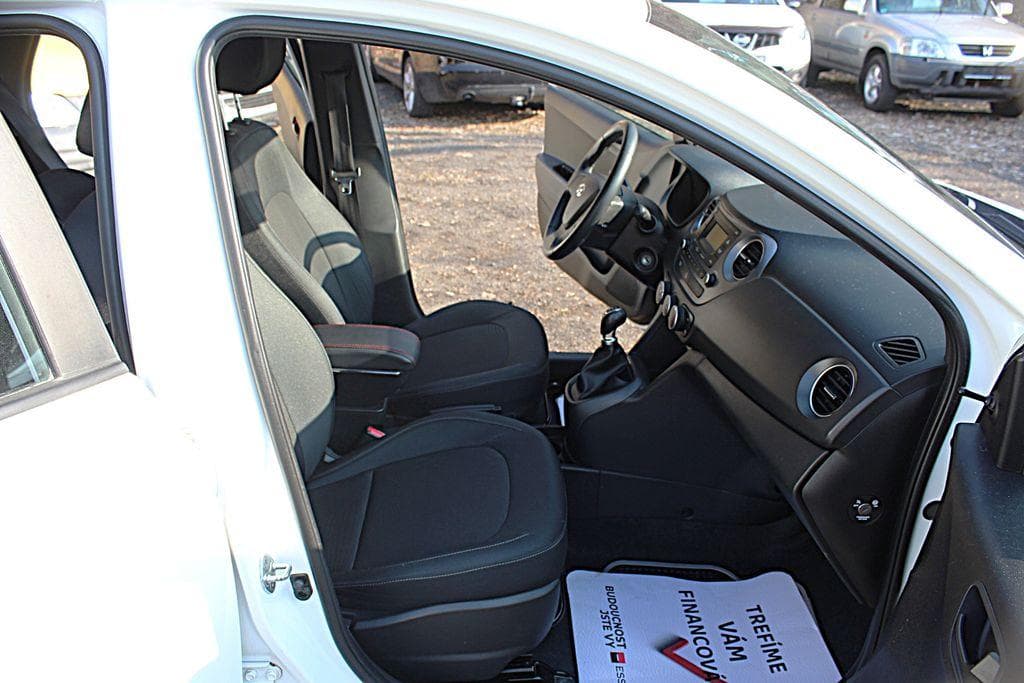 2018 Hyundai i10 - 14