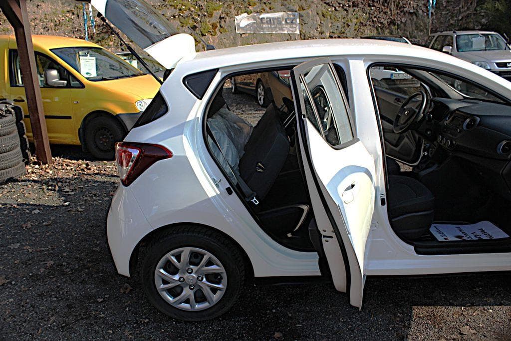 2018 Hyundai i10 - 16