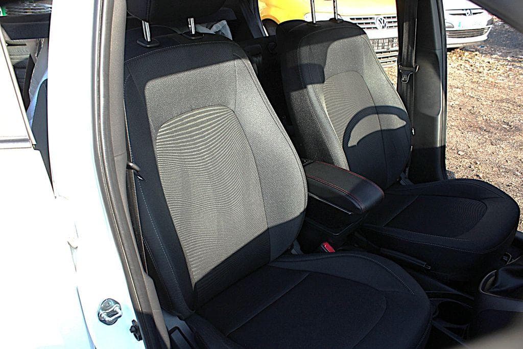 2018 Hyundai i10 - 18