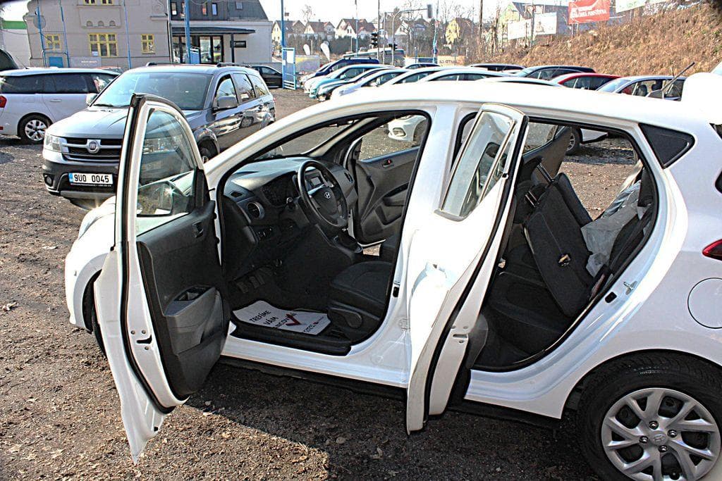2018 Hyundai i10 - 10