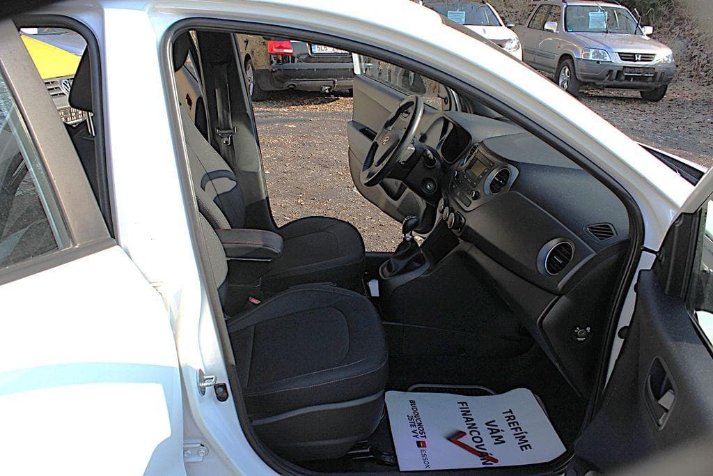 2018 Hyundai i10 - 17