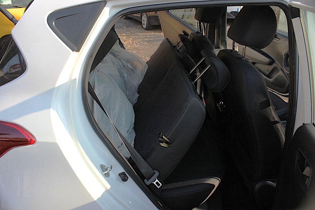 2018 Hyundai i10 - 15