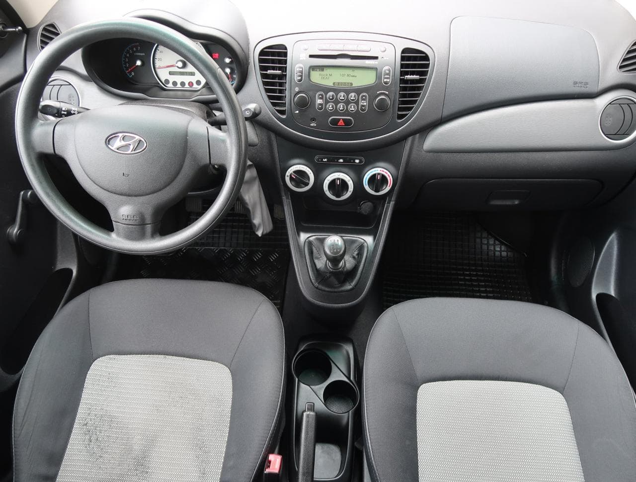 2010 Hyundai i10 - 10