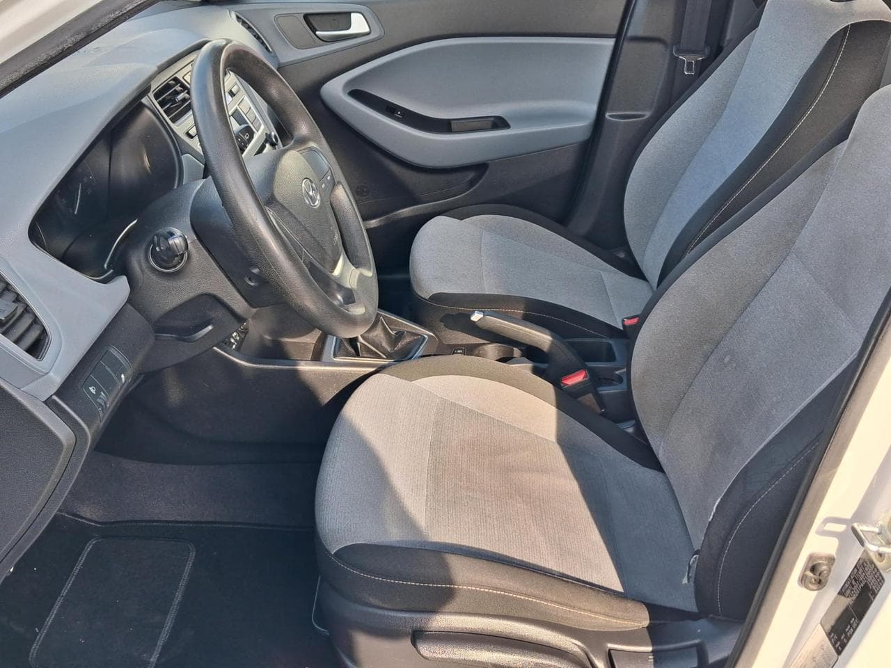 2015 Hyundai I20 - 9