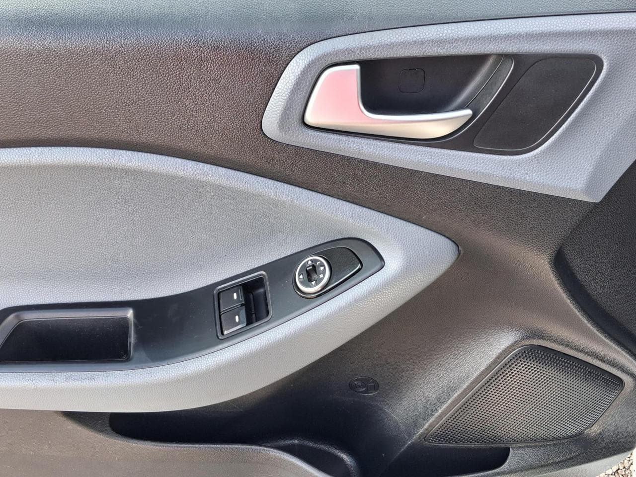 2015 Hyundai I20 - 11