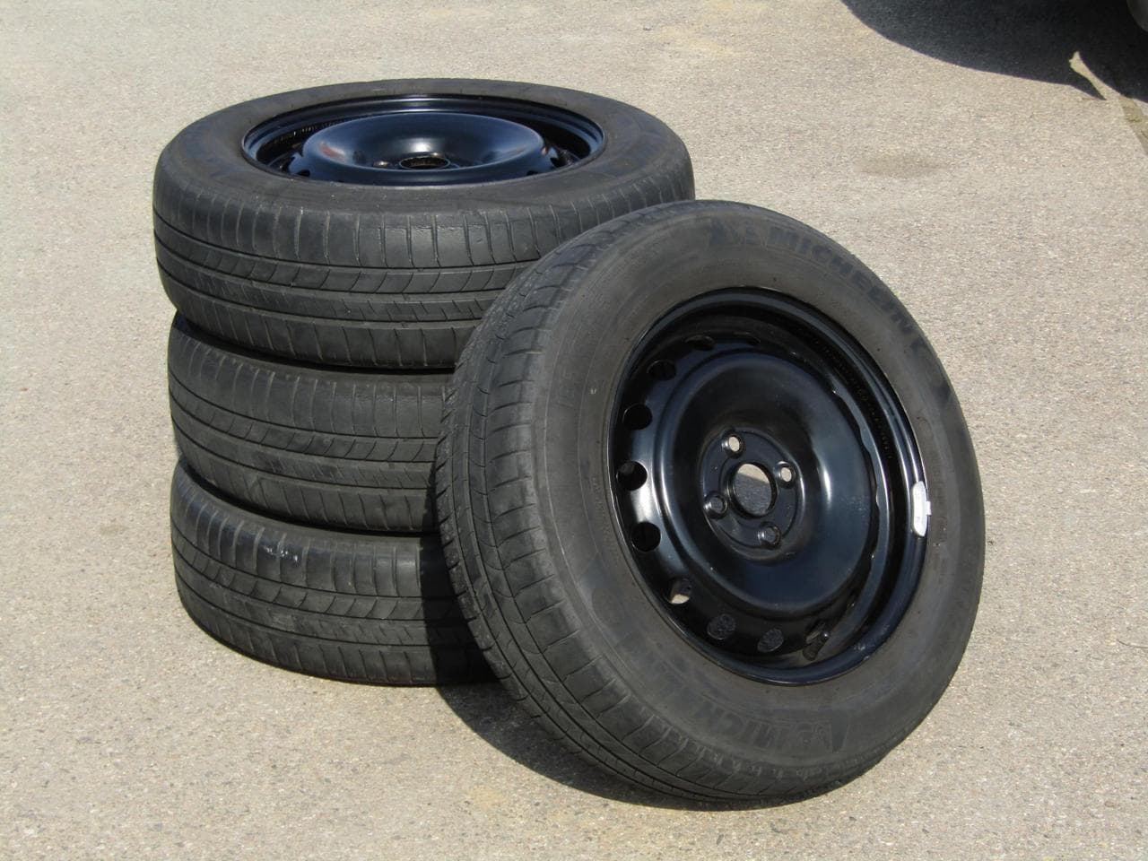 2015 Hyundai I20 - 16