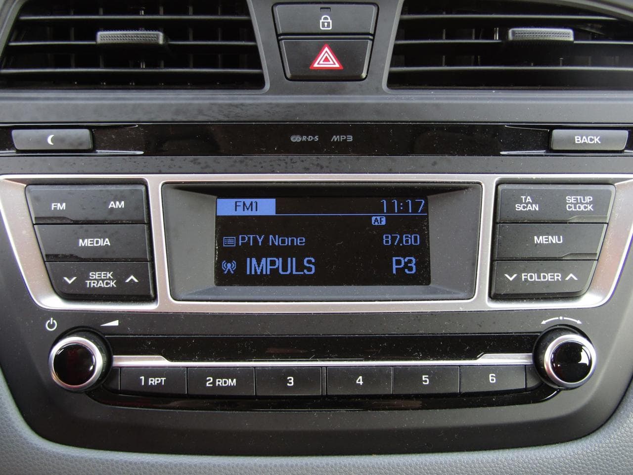 2015 Hyundai I20 - 14