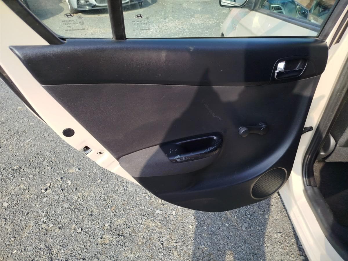 2014 Hyundai i20 - 18