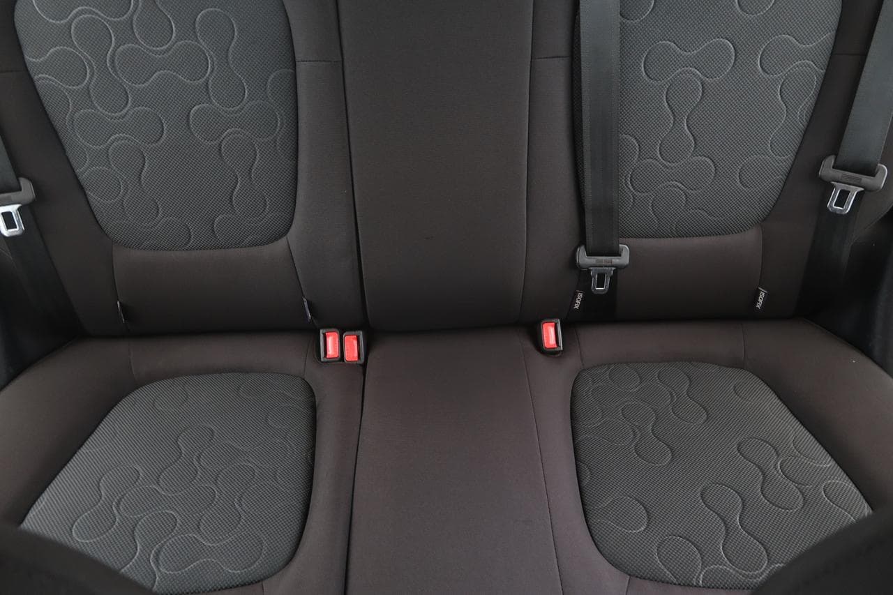2010 Hyundai i20 - 14
