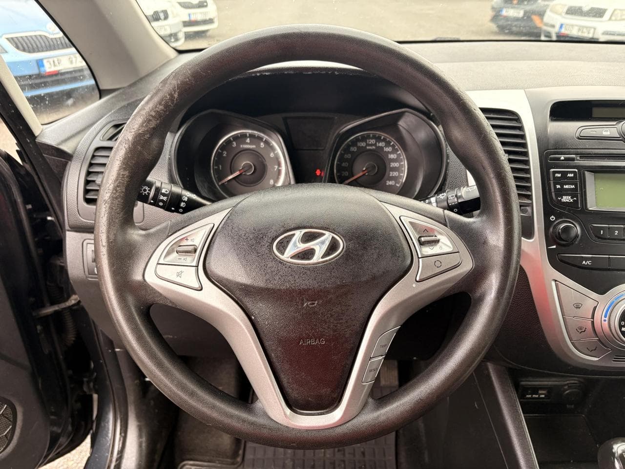 2011 Hyundai i20 - 11