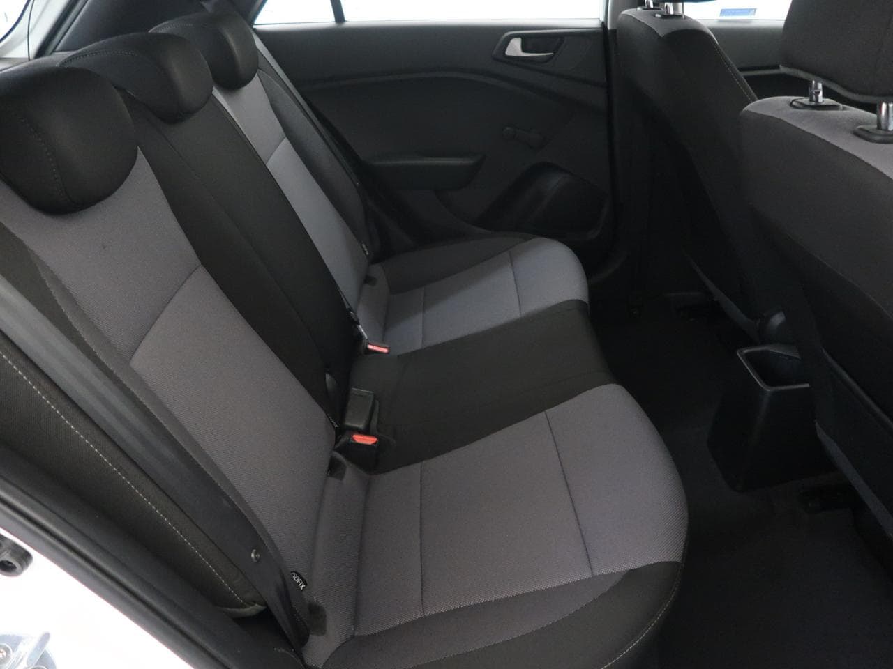 2019 Hyundai i20 - 13