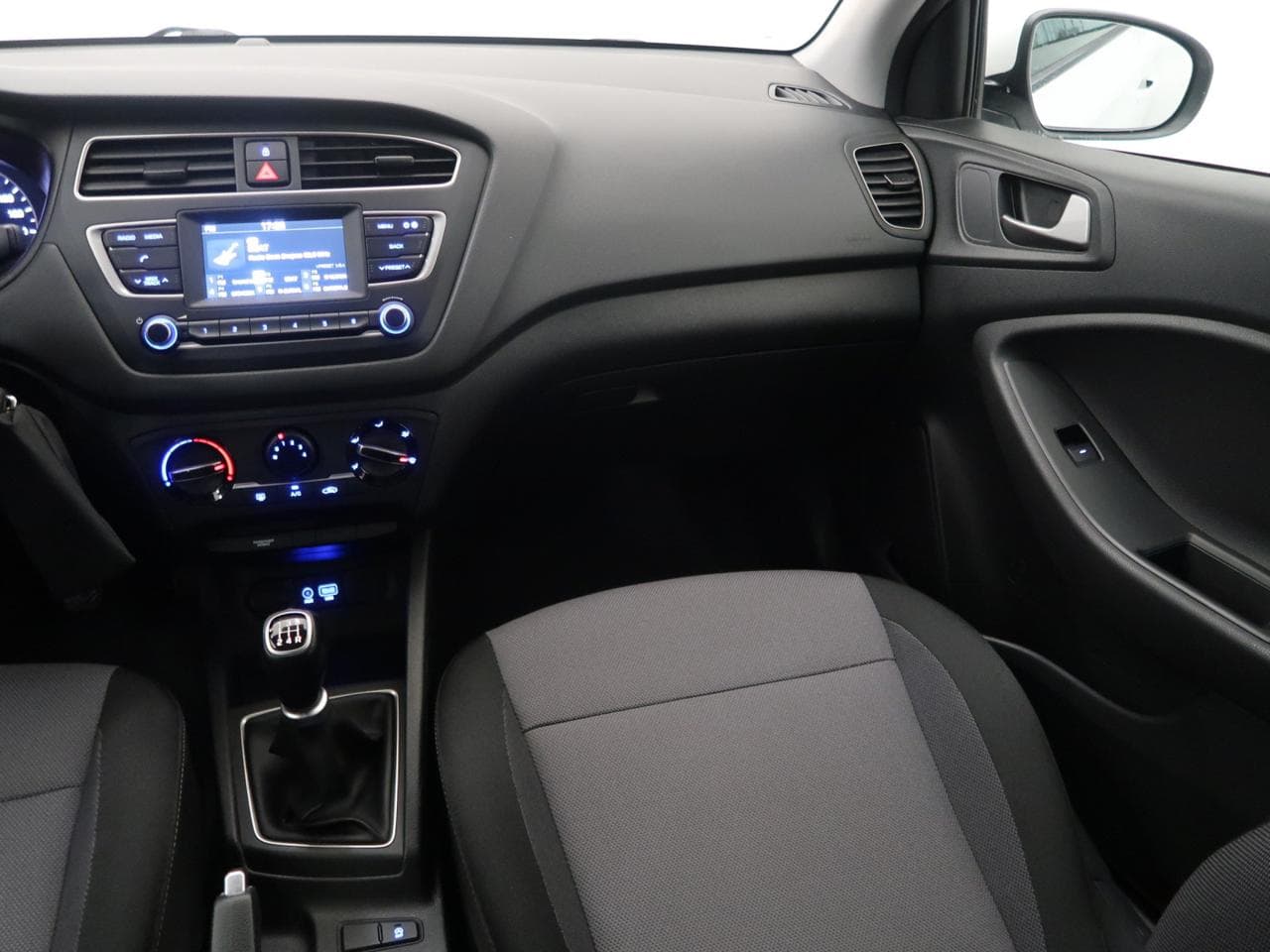 2019 Hyundai i20 - 11
