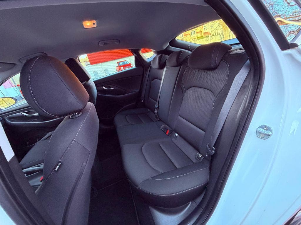 2019 Hyundai i30 - 12