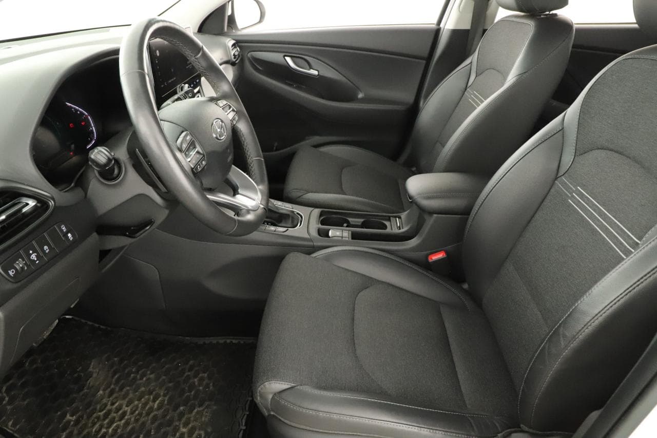 2023 Hyundai i30 - 13