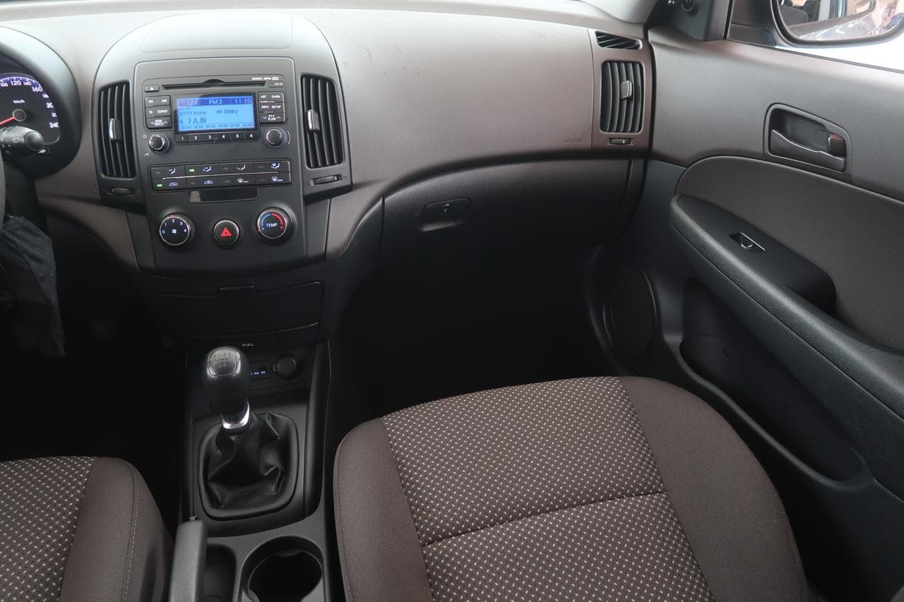 2011 Hyundai i30 - 11
