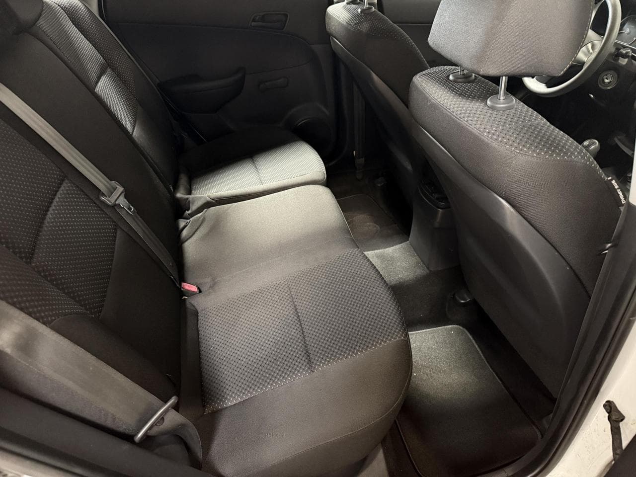 2011 Hyundai i30 - 12