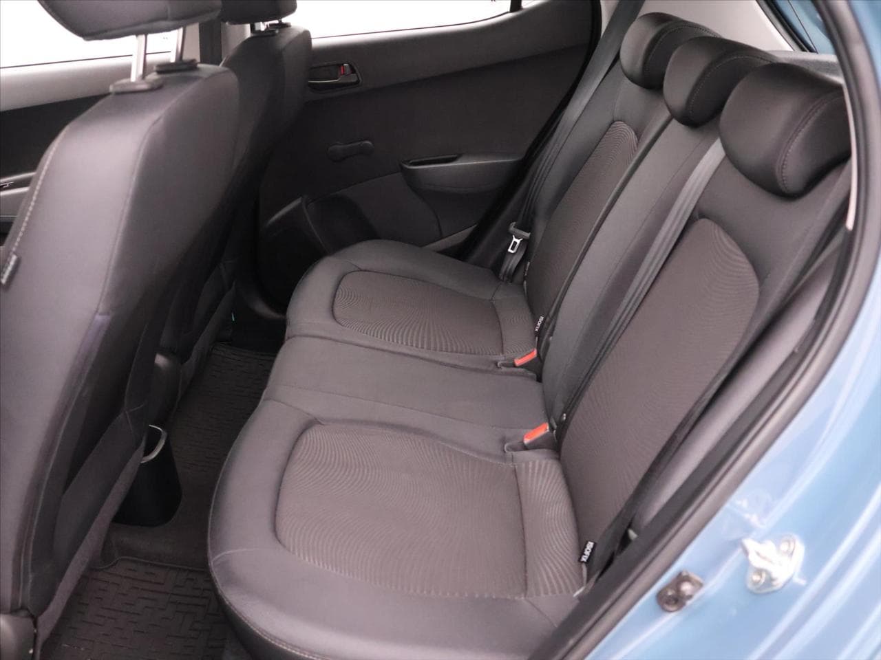 2019 Hyundai i10 - 14