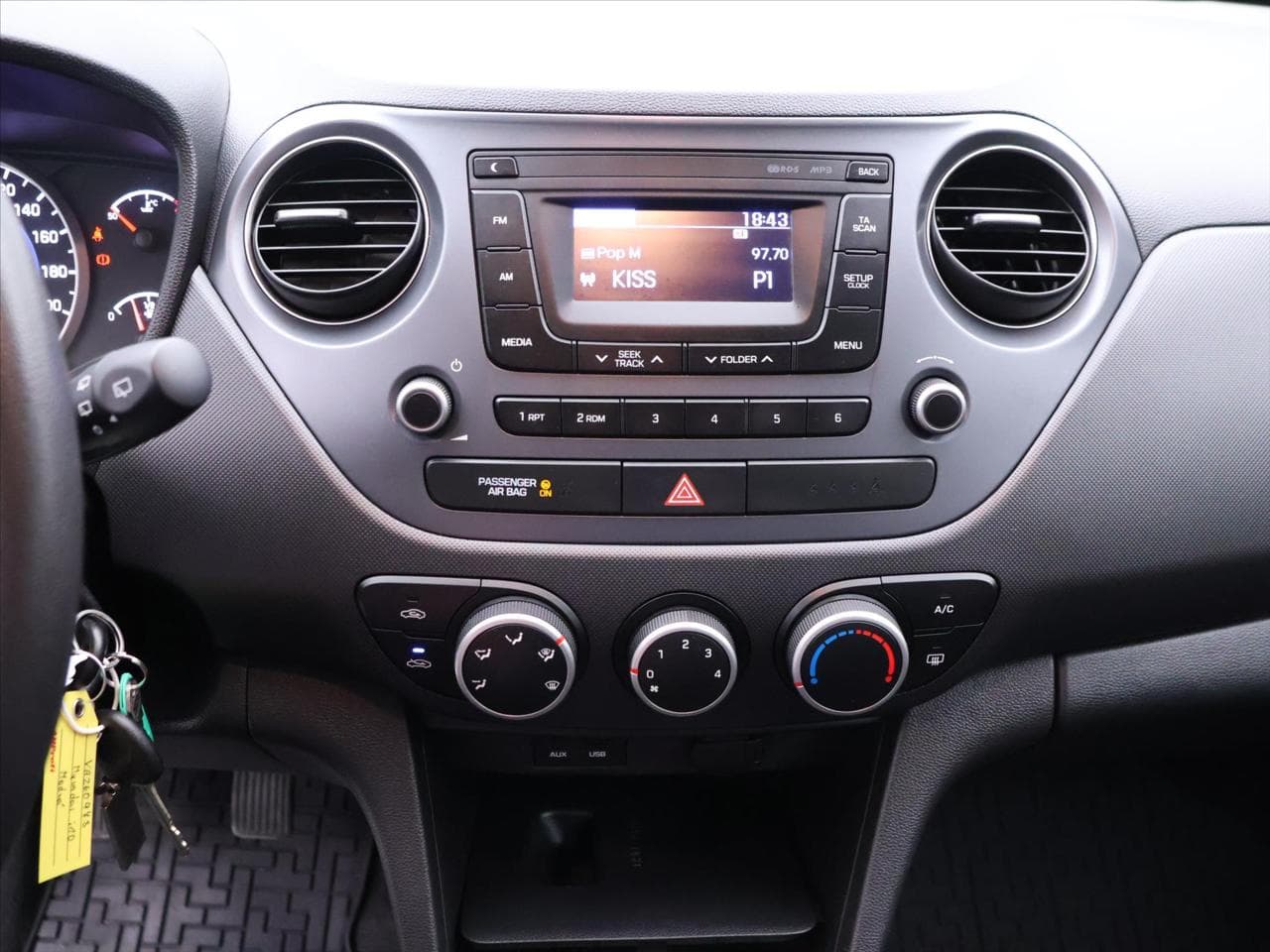 2019 Hyundai i10 - 19