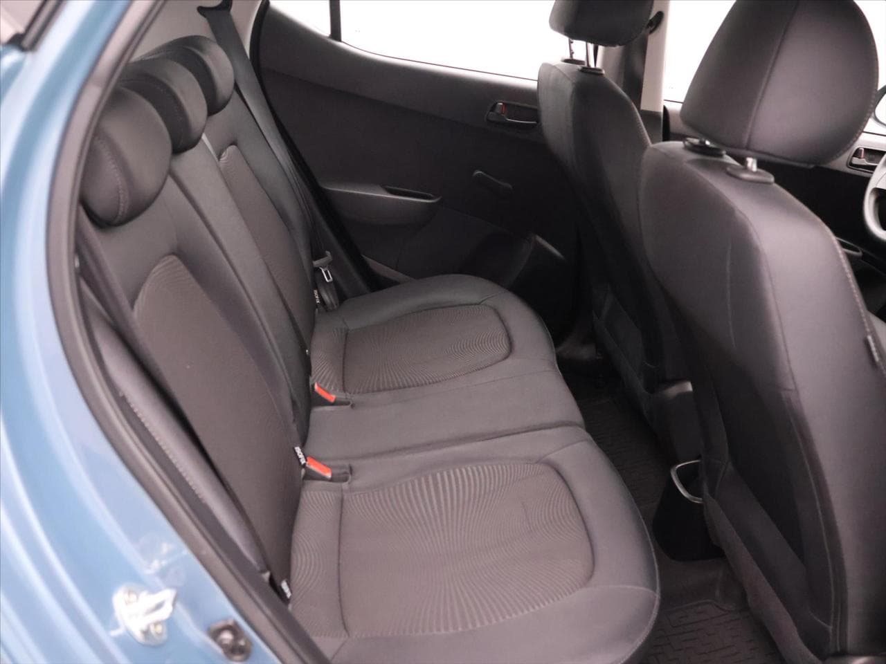 2019 Hyundai i10 - 13