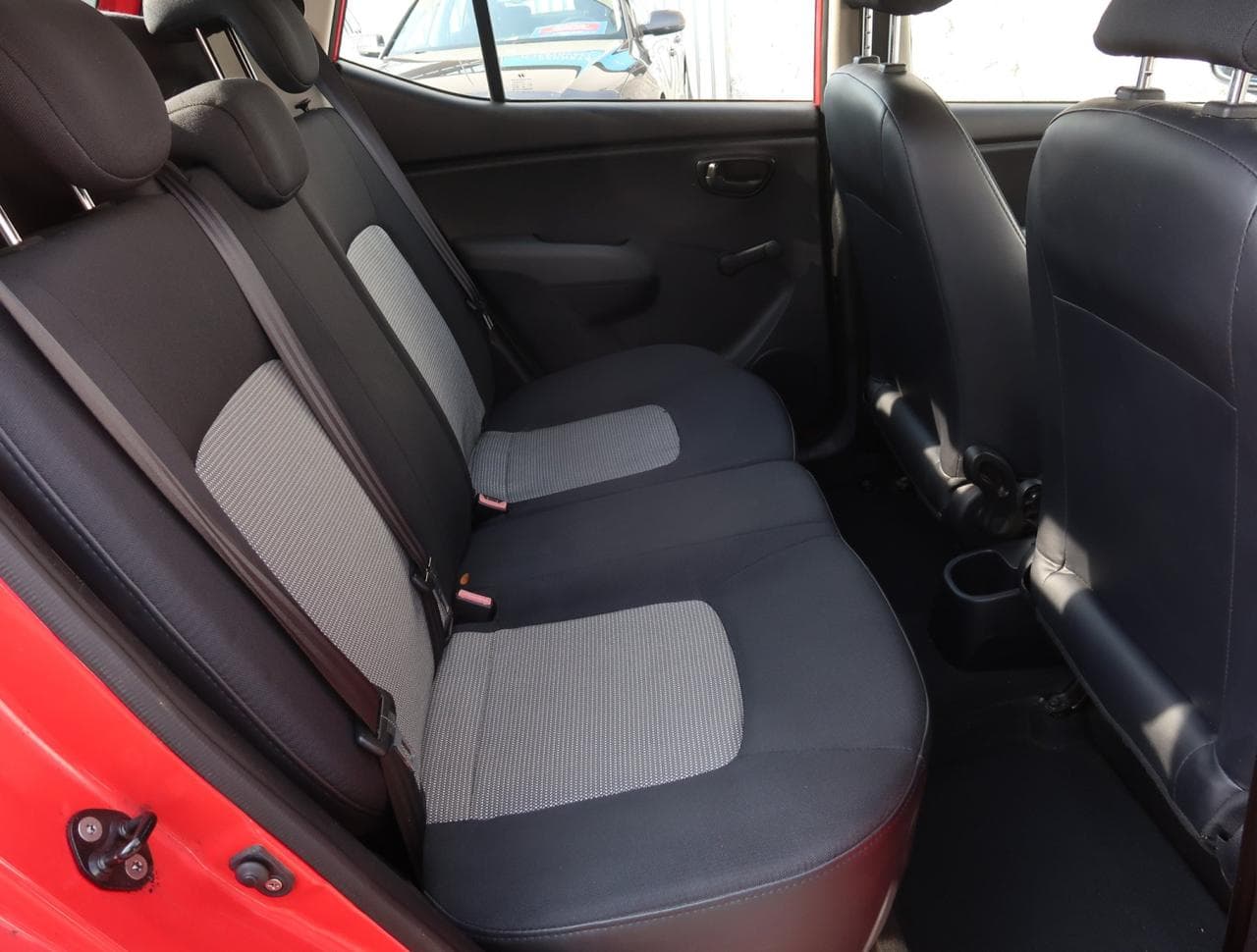 2010 Hyundai i10 - 13