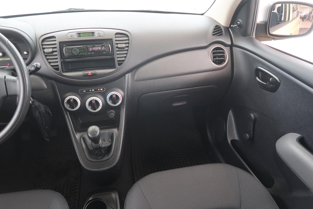 2010 Hyundai i10 - 11