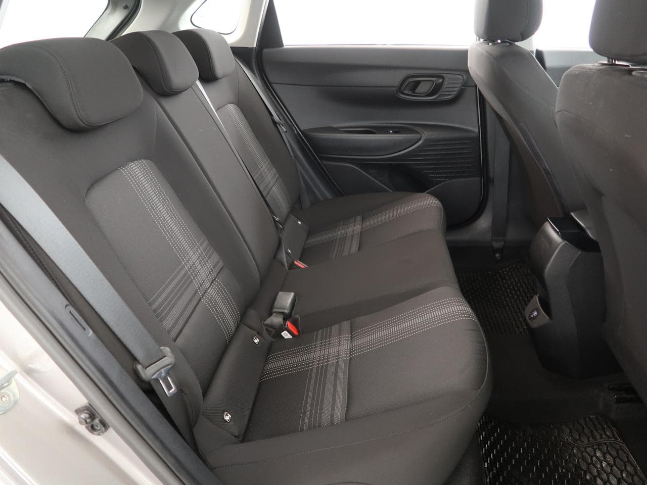 2021 Hyundai i20 - 13