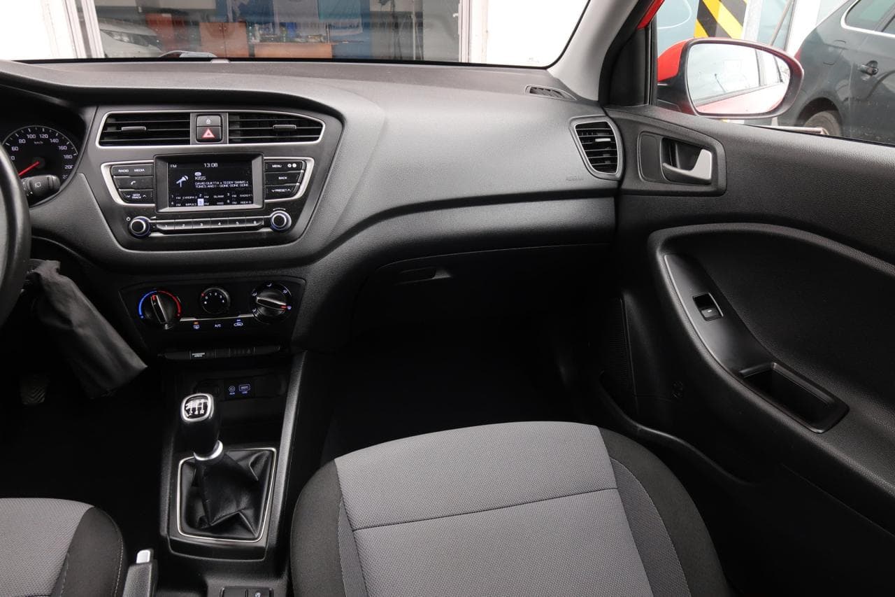 2019 Hyundai i20 - 11