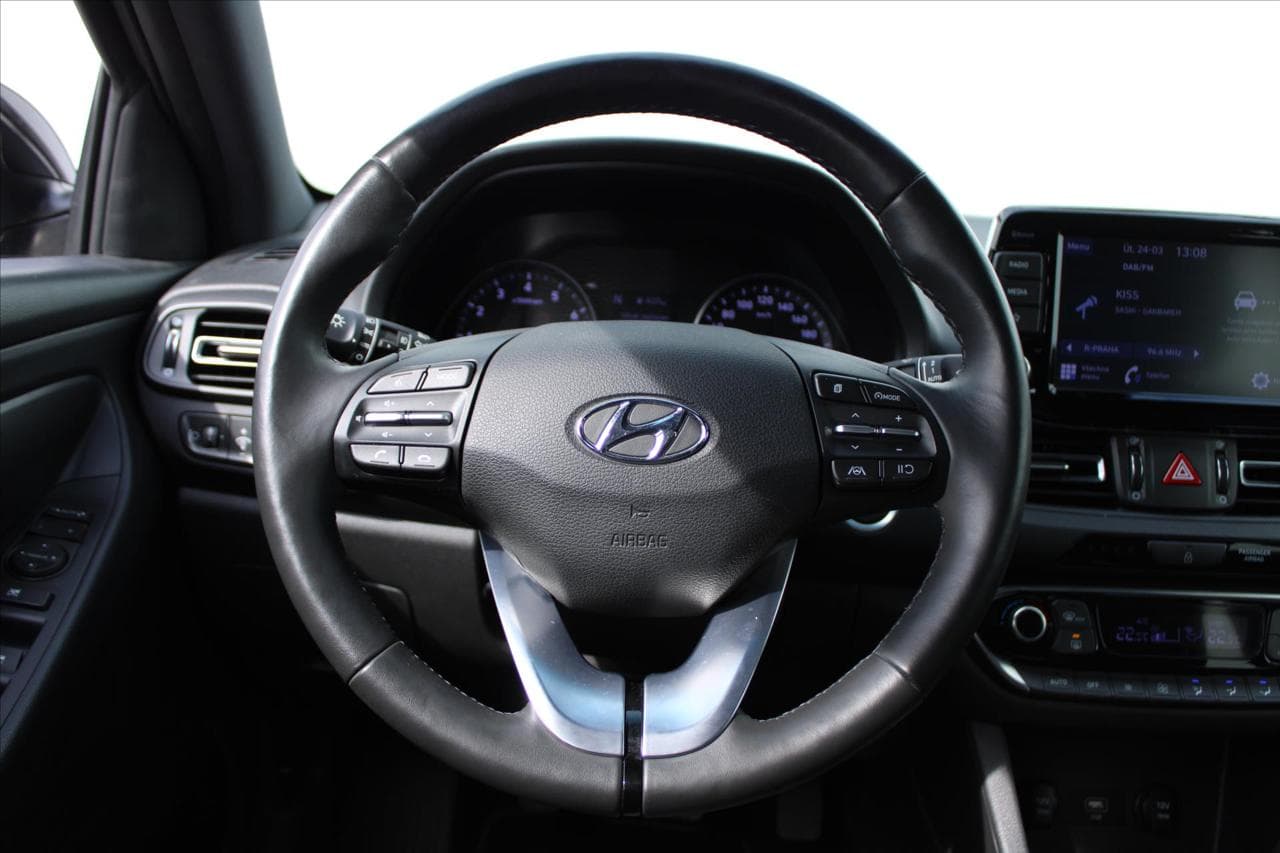 2022 Hyundai i30 - 14