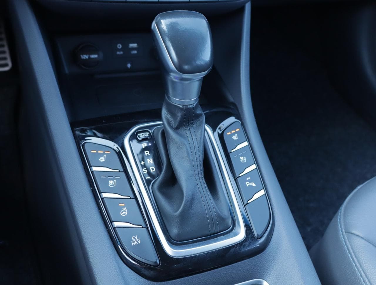 2017 Hyundai IONIQ - 19