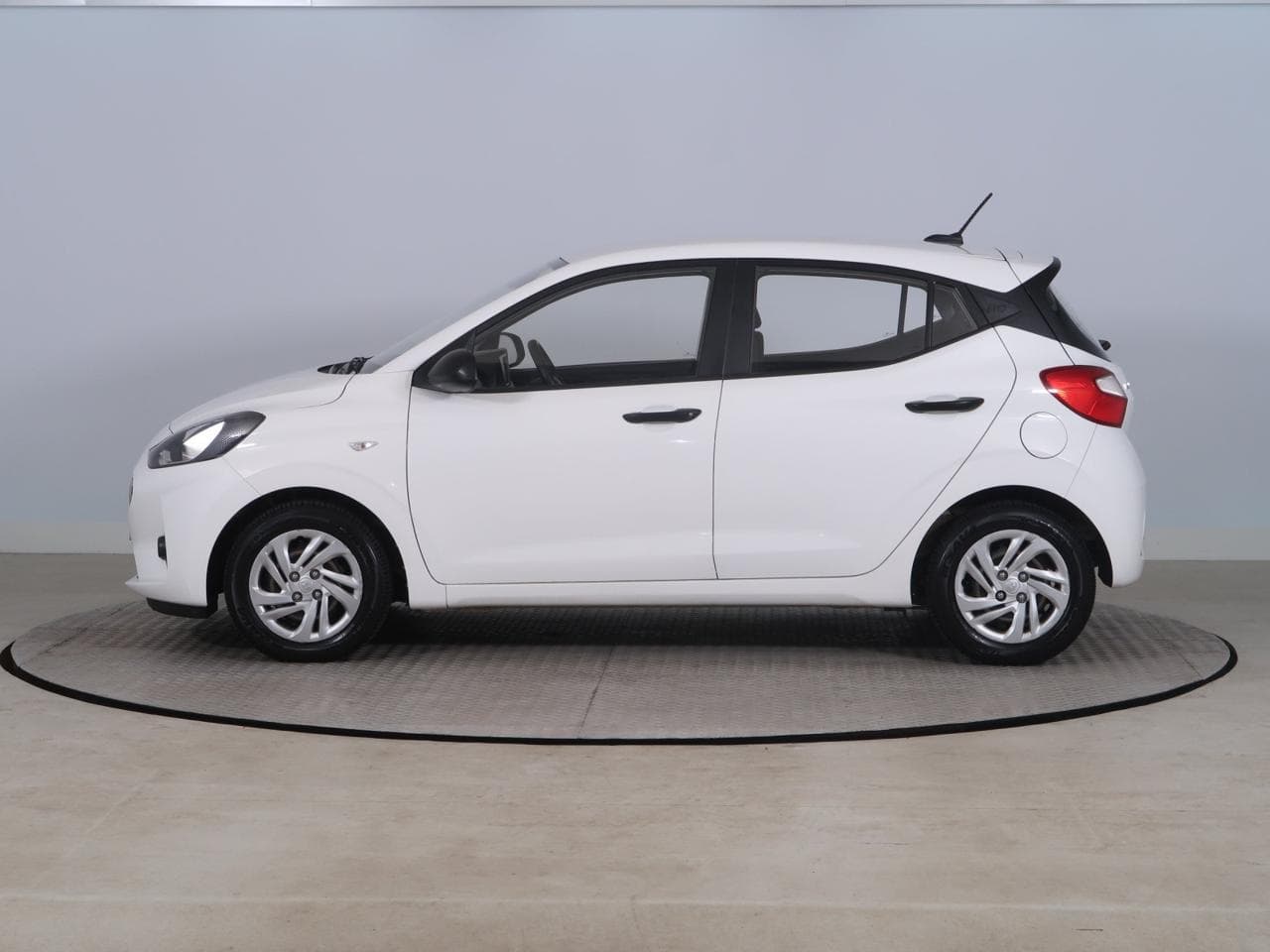 2021 Hyundai i10 - 7