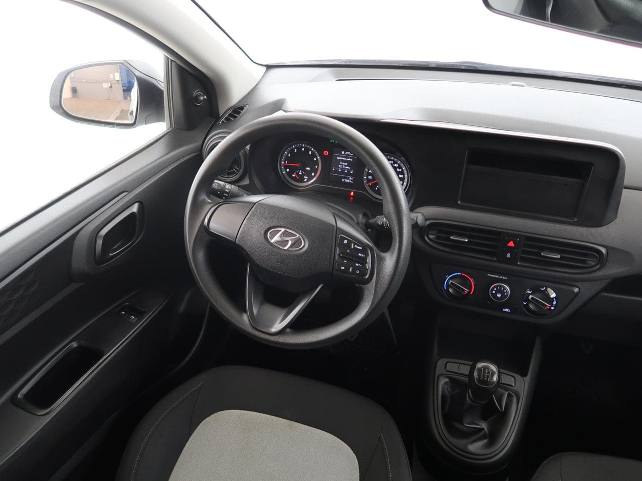 2021 Hyundai i10 - 16
