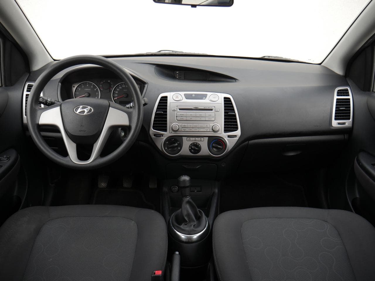 2011 Hyundai i20 - 8
