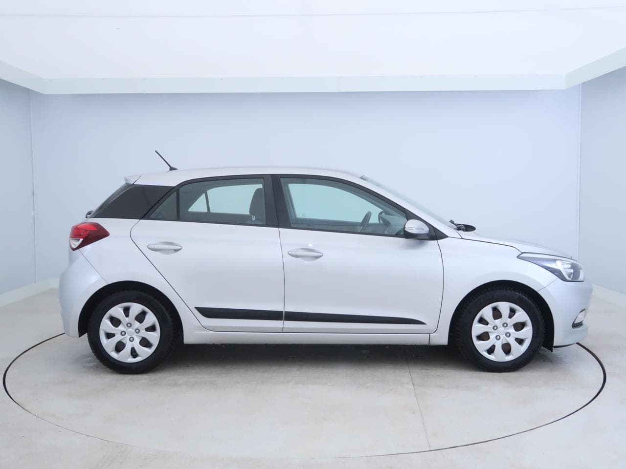 2017 Hyundai i20 - 8