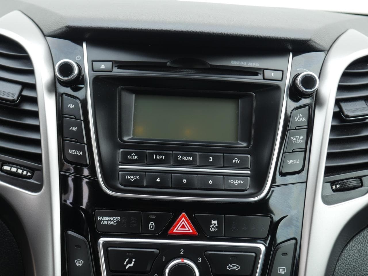 2012 Hyundai i30 - 14