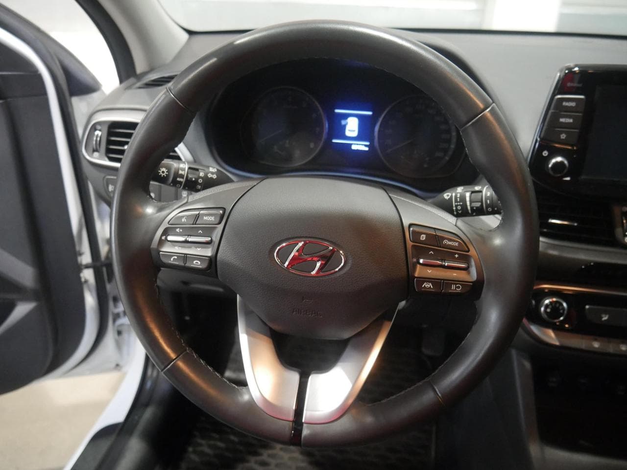 2020 Hyundai i30 - 16