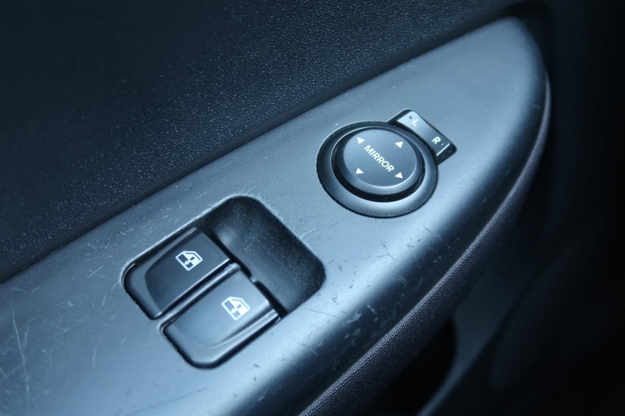 2011 Hyundai i20 - 32