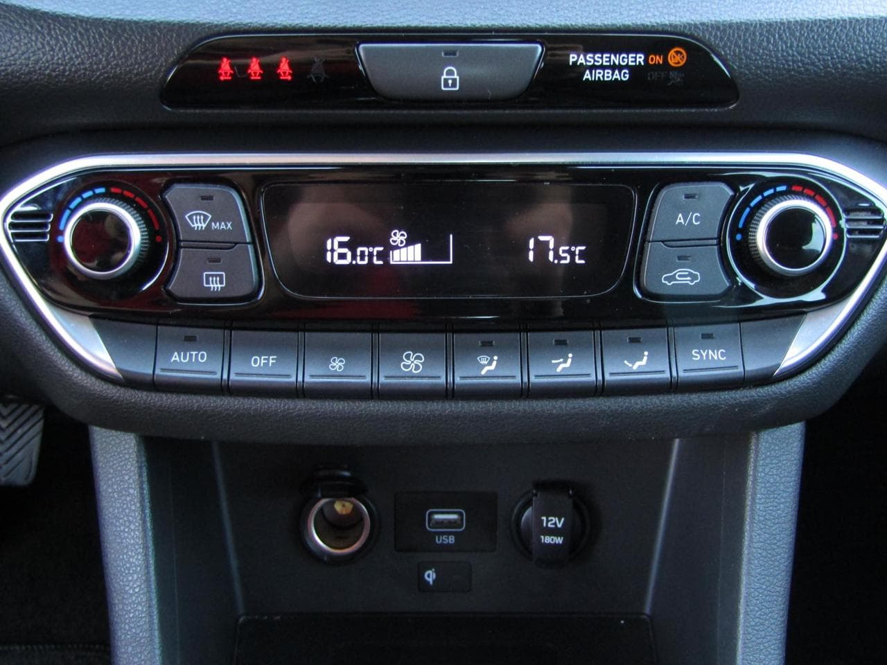 2021 Hyundai i30 - 28