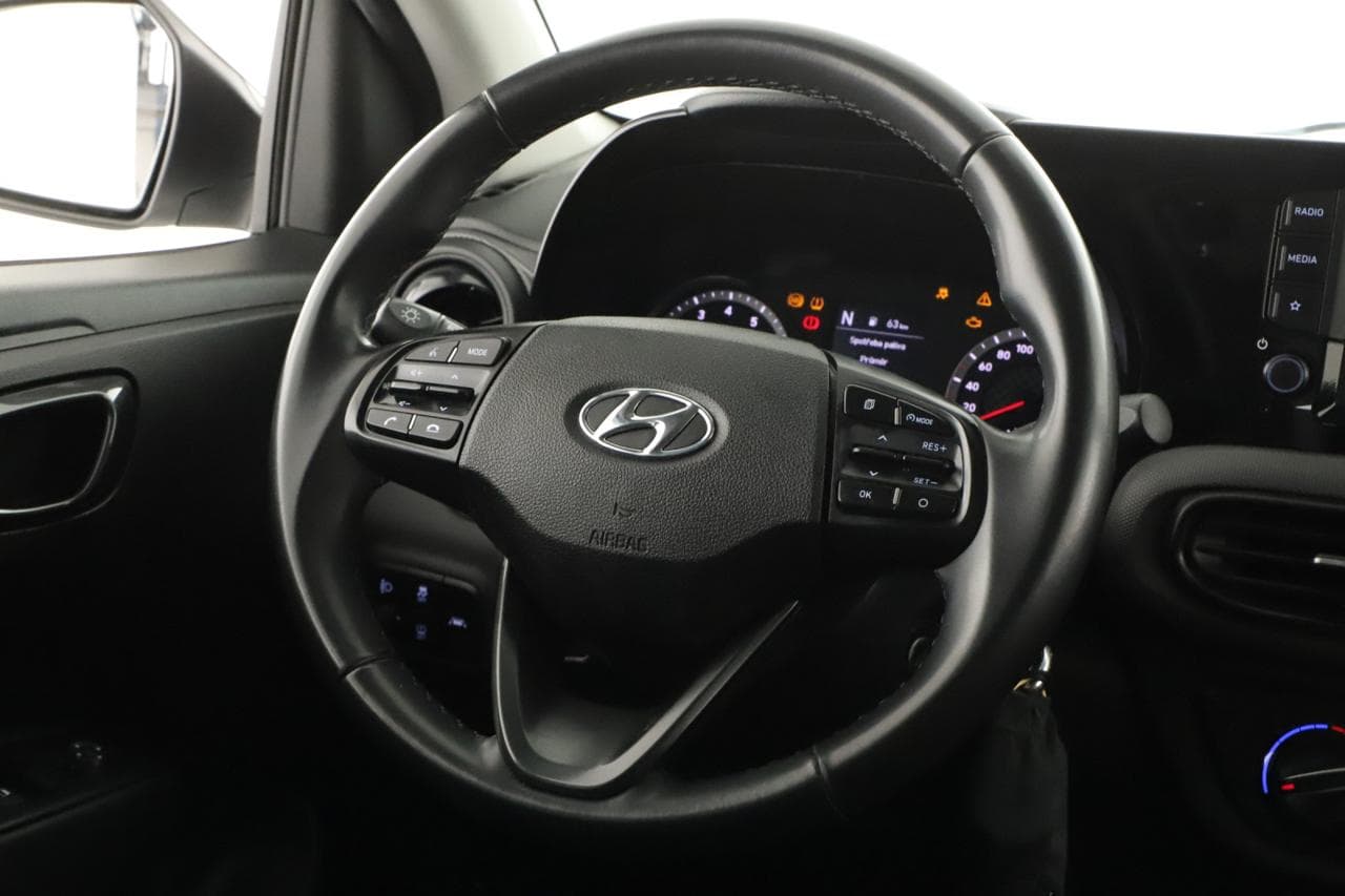 2022 Hyundai i10 - 14