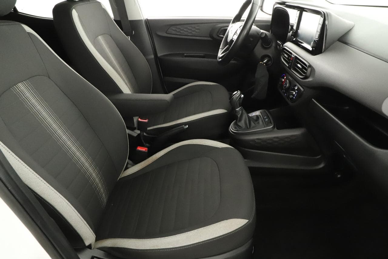 2022 Hyundai i10 - 11
