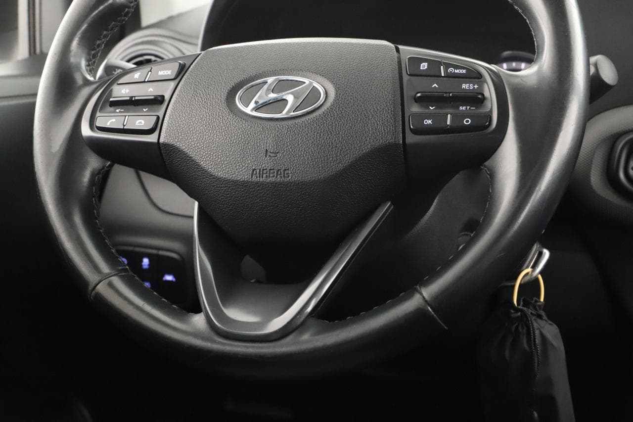 2021 Hyundai i10 - 14