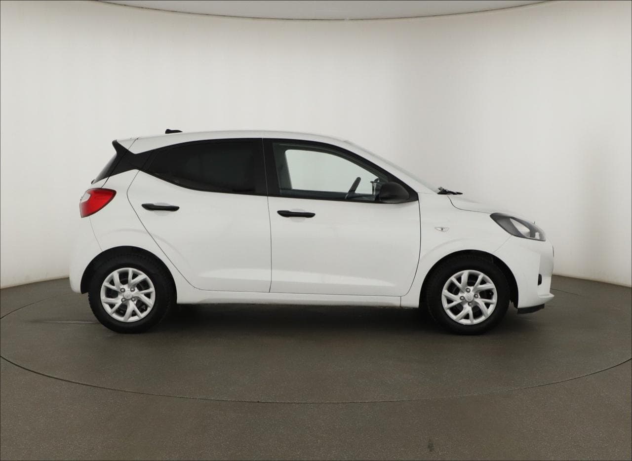 2021 Hyundai i10 - 8